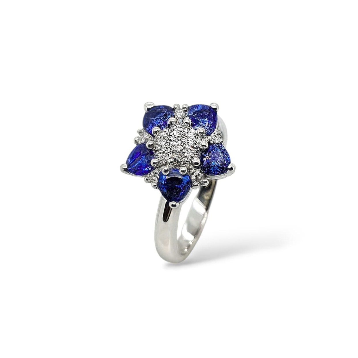 Anello Fiore in Oro Bianco, Zaffiri Cuore e Diamanti Naturali - FIDELA