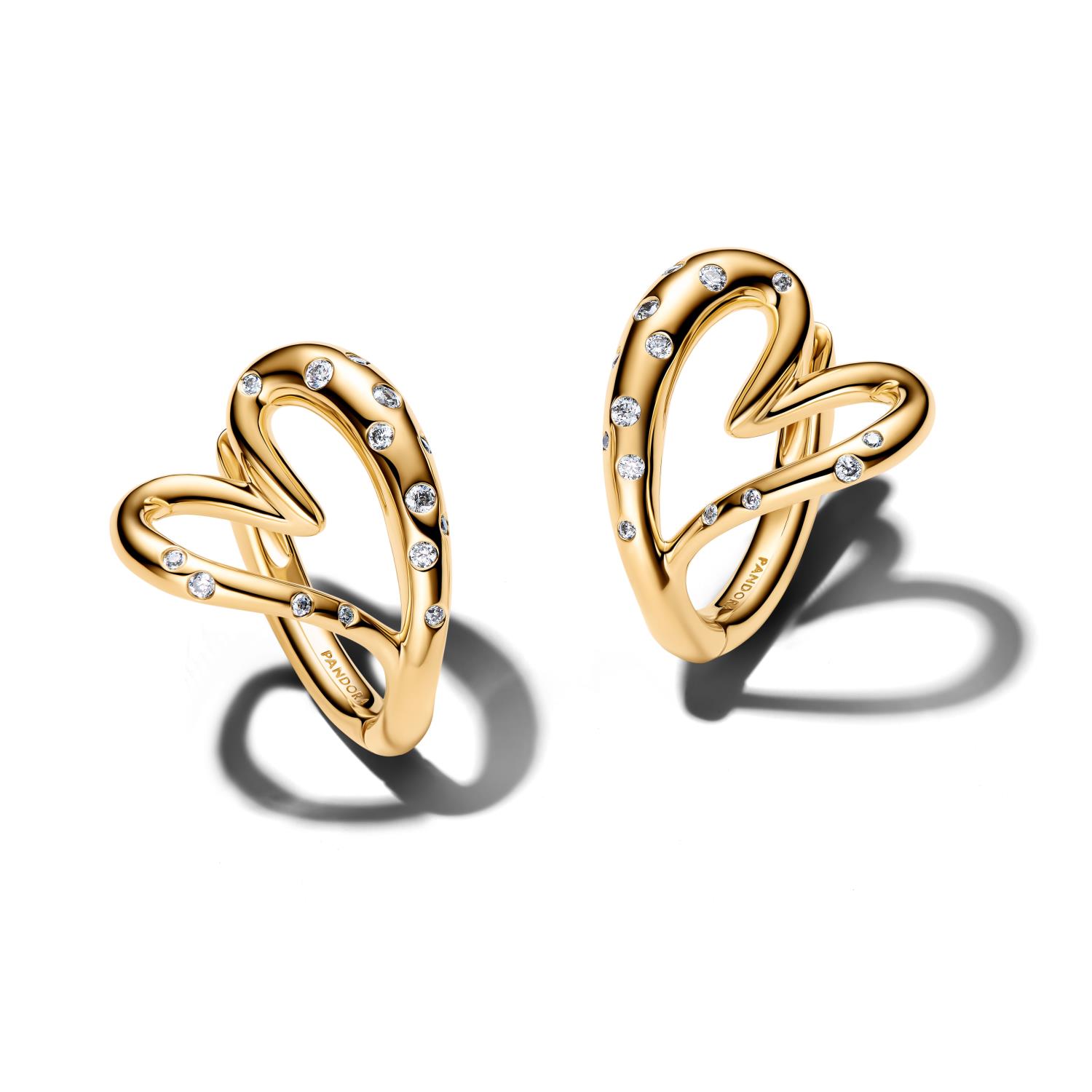 Pandora - Orecchini Cuore Linea Sinuosa con Pietre Luminose Ref. 264664C01 - PANDORA